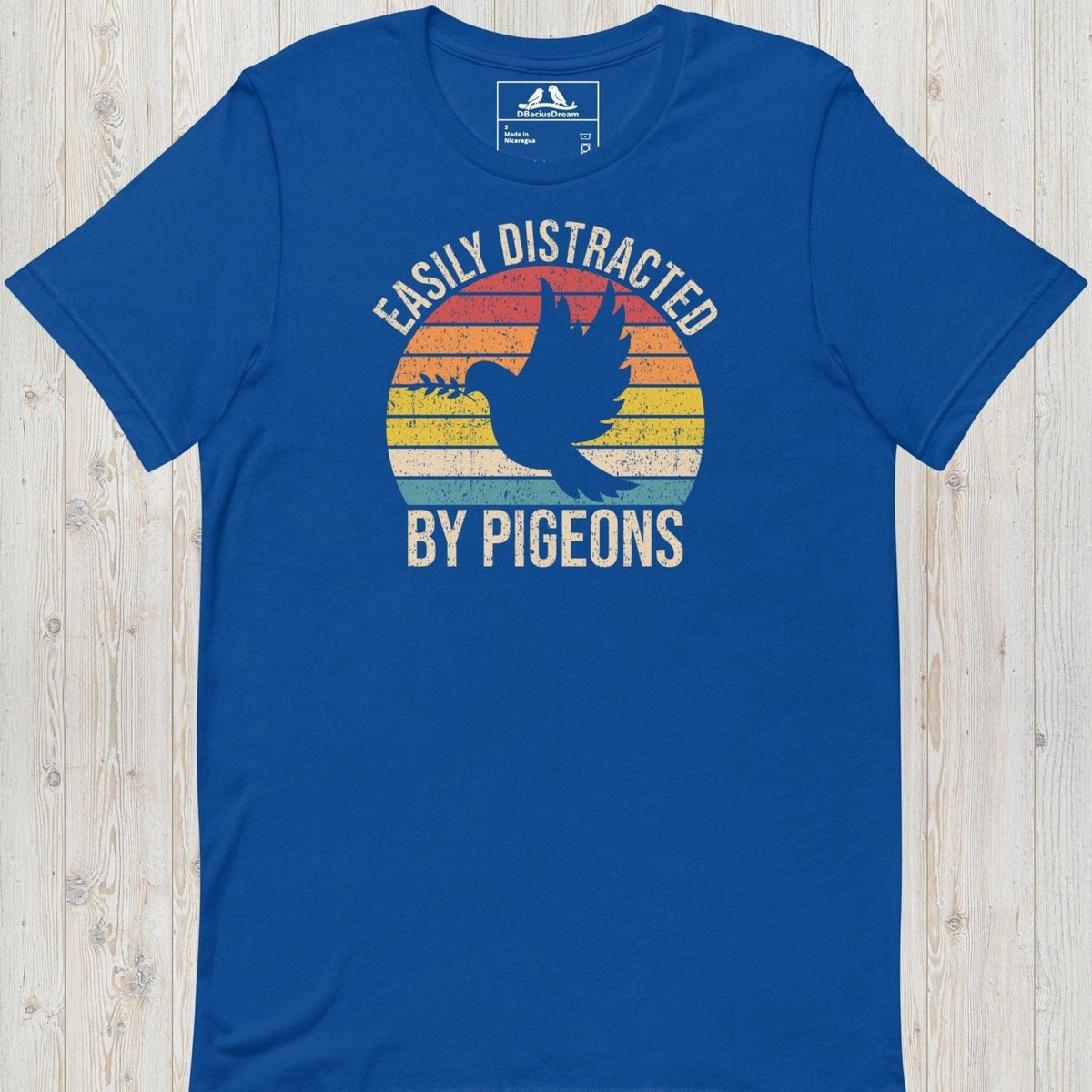 Easily Distracted By Pigeons Unisex t-shirt